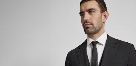 Kostuums grote maten mobiel