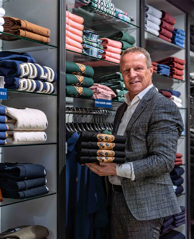 Edward van Reenen, filiaalmanager van Schulte herenmode Hillegom